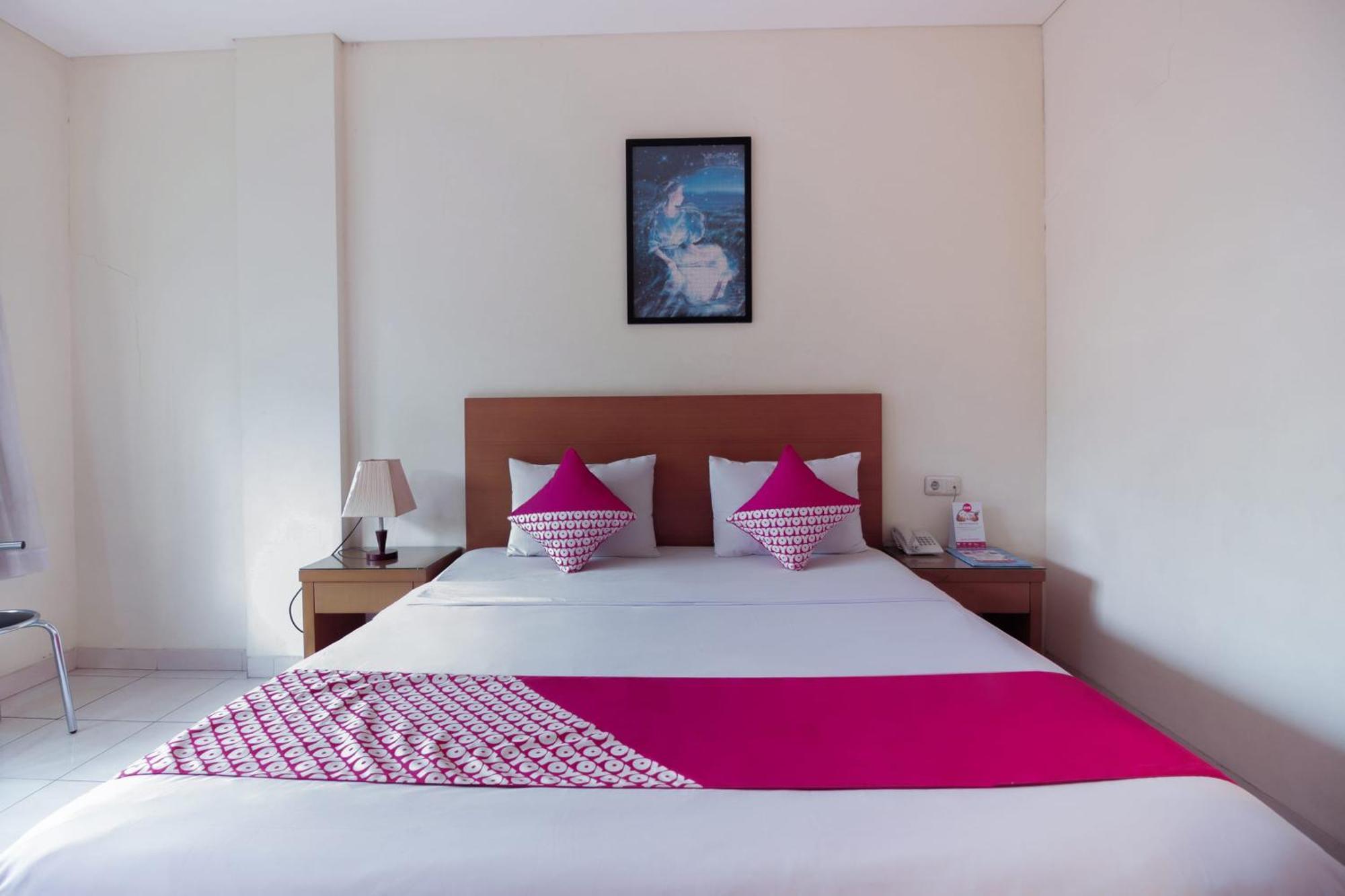 Capital O Galaxy Inn Бандунг Екстериор снимка