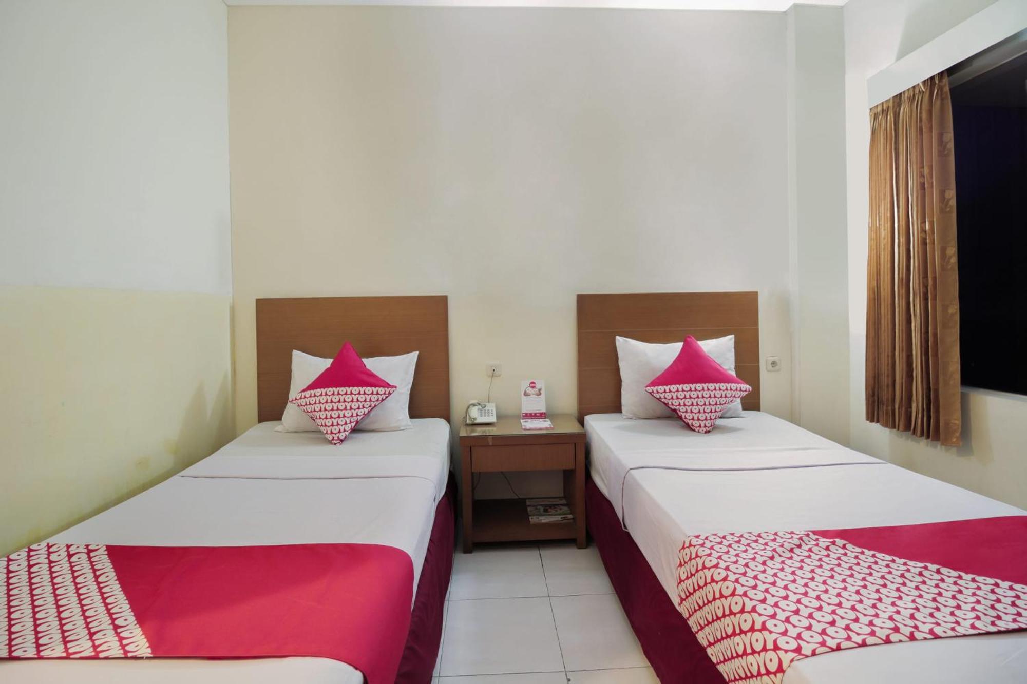 Capital O Galaxy Inn Бандунг Екстериор снимка