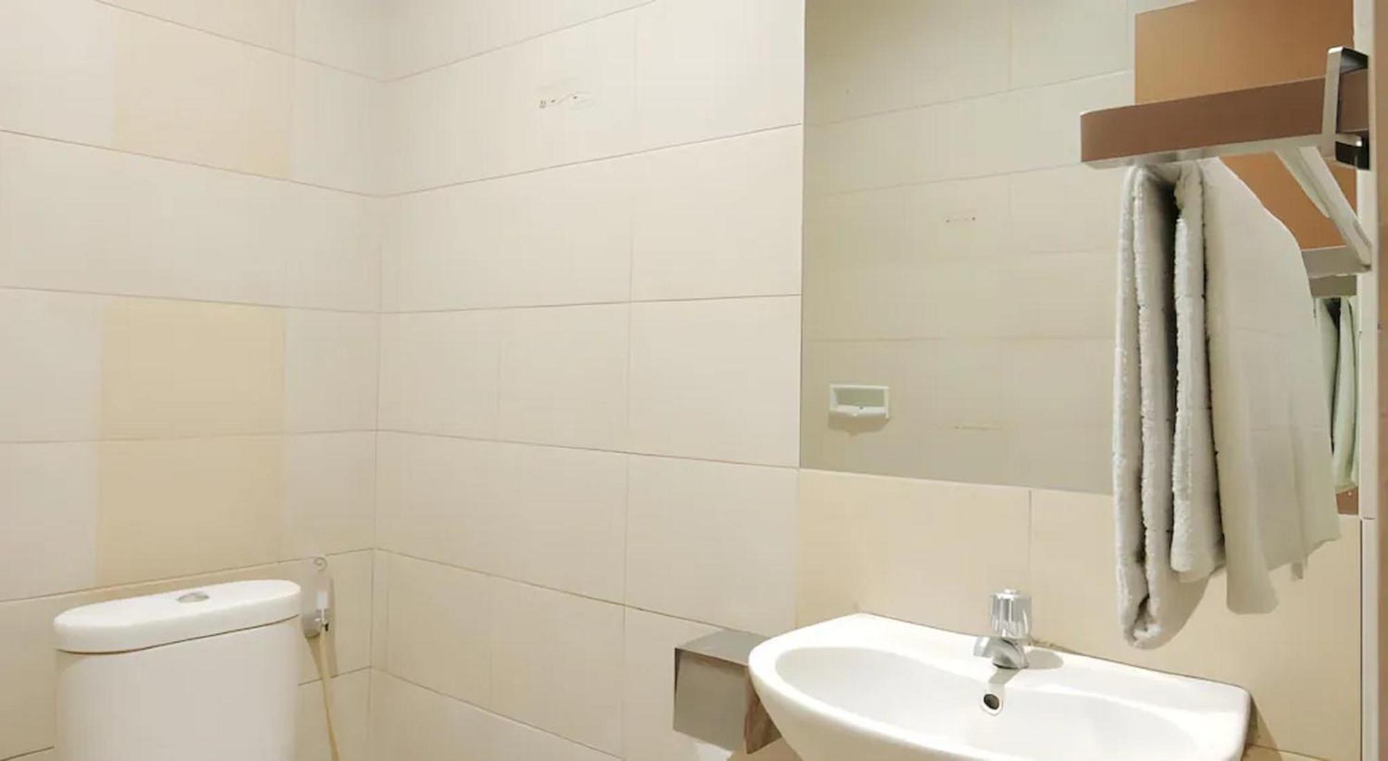 Capital O Galaxy Inn Бандунг Екстериор снимка